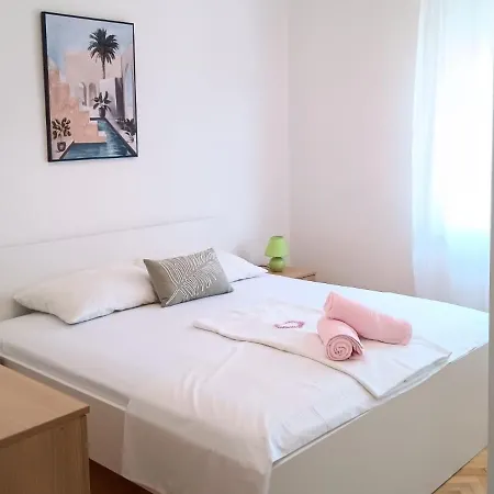 Appartamento With Parking Space - 24724 *