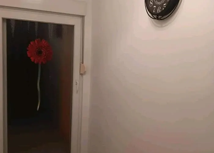 With Parking Space - 24724 شقة *