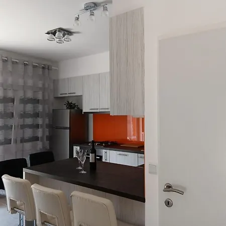 With Parking Space - 24724 شقة